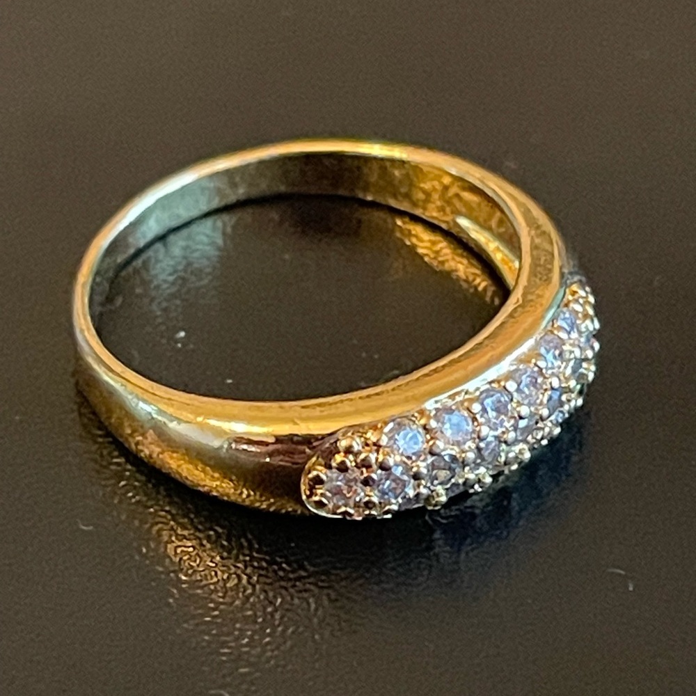 Cute Austrian crystal 18k gold plated ring - Picture 2 of 8